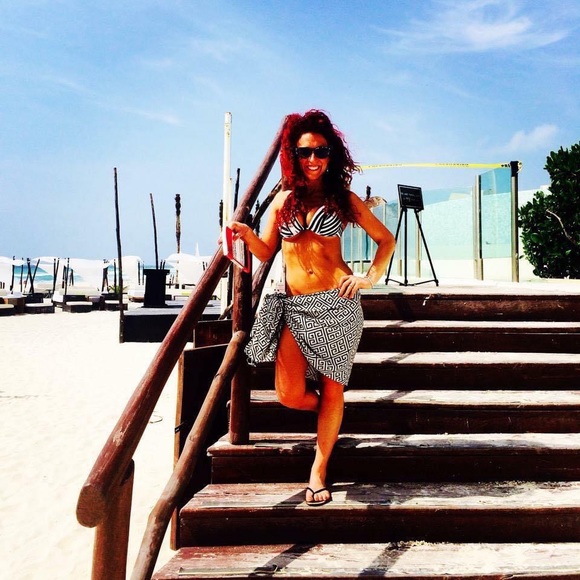 Meet your Posher, Carly - Picture 6 of 7